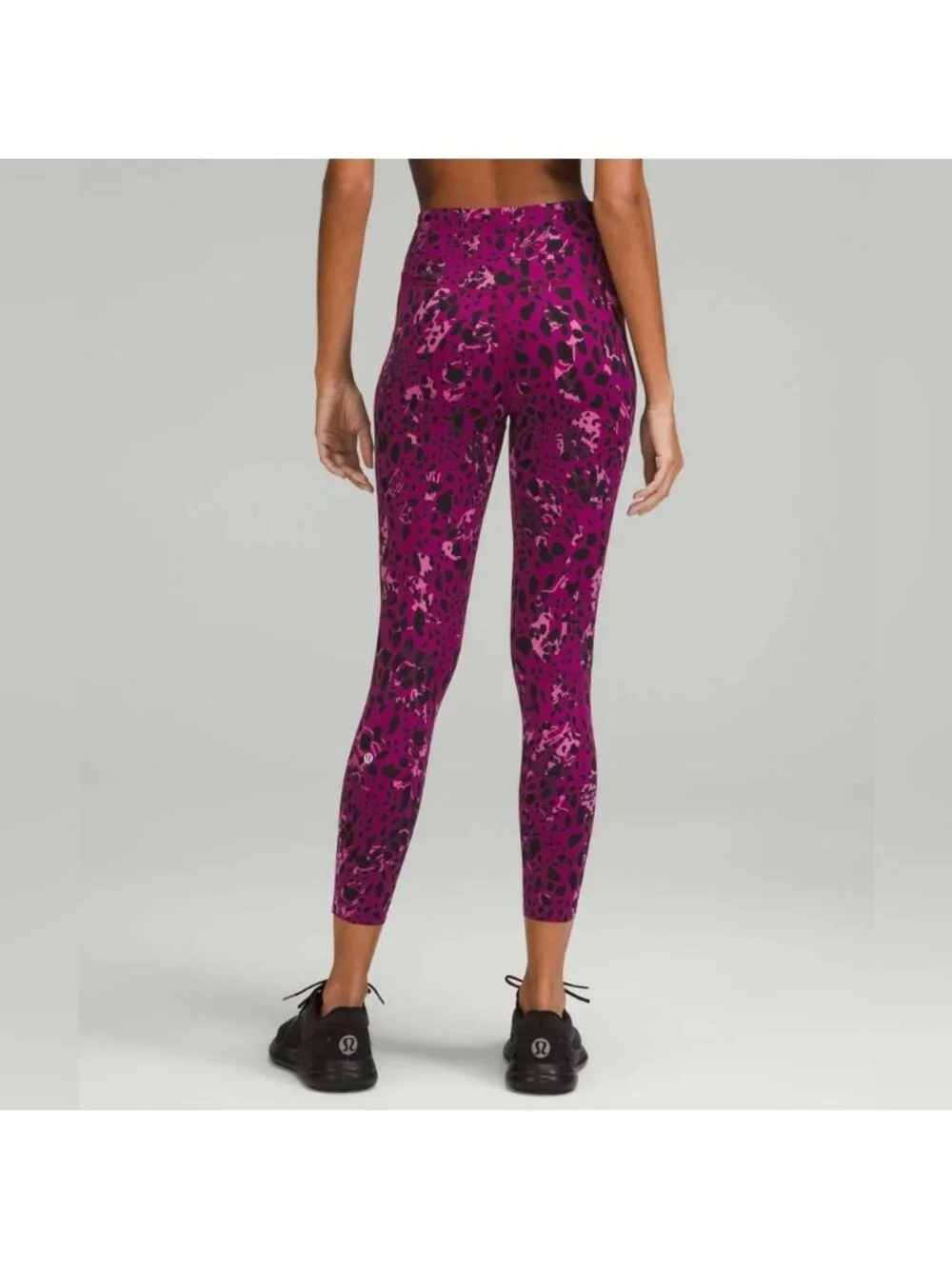 Lululemon Base Pace High-Rise Running Tight 25